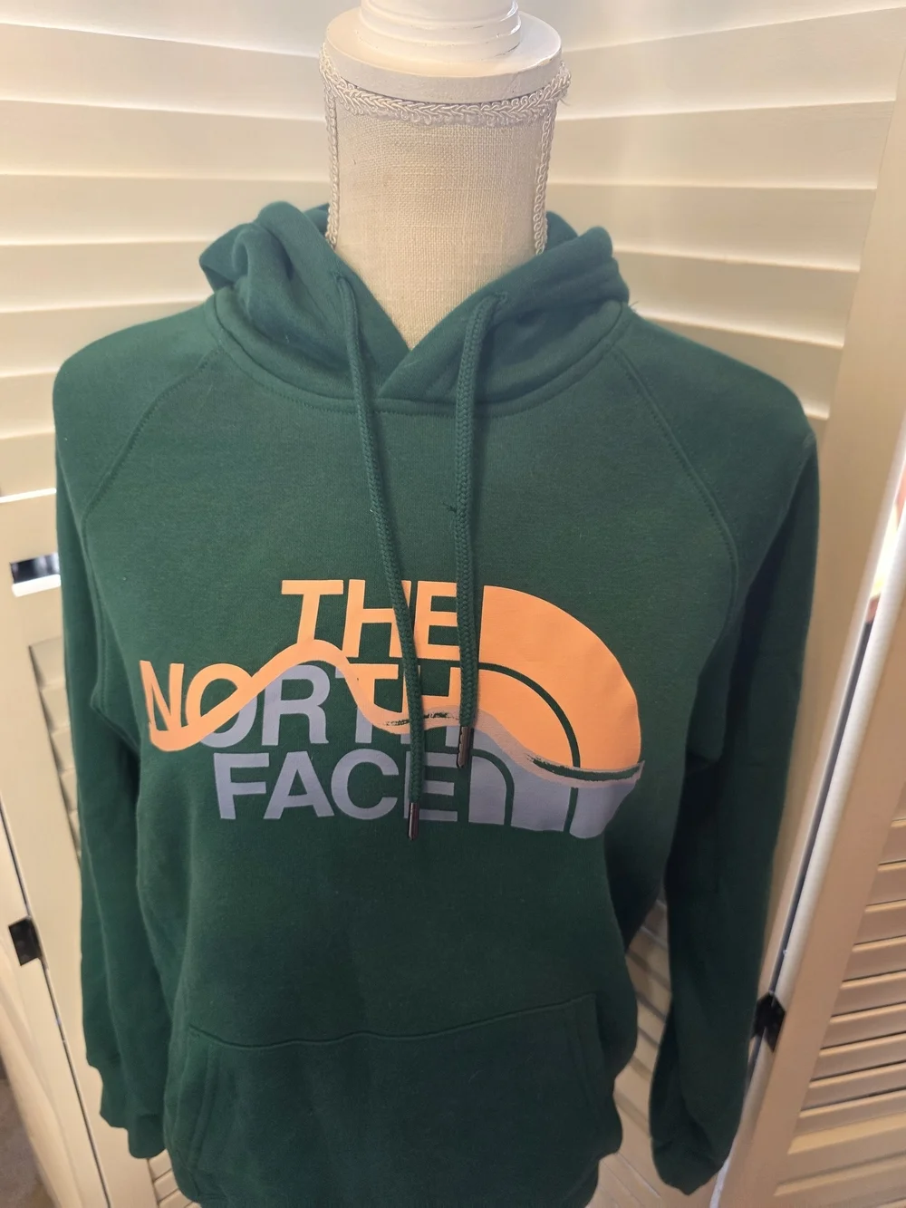 The North Face Men's Green Logo Hoodie 1462 PIT TO PIT 20 SMALL
